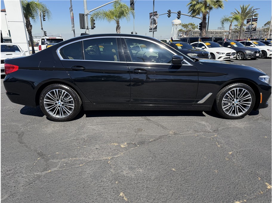 2020 BMW 5 Series 530i - Photo 8
