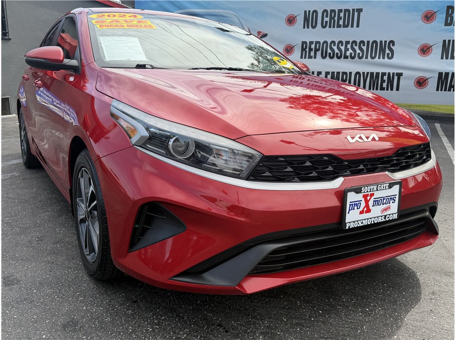 2024 Kia Forte LXS - Photo 39