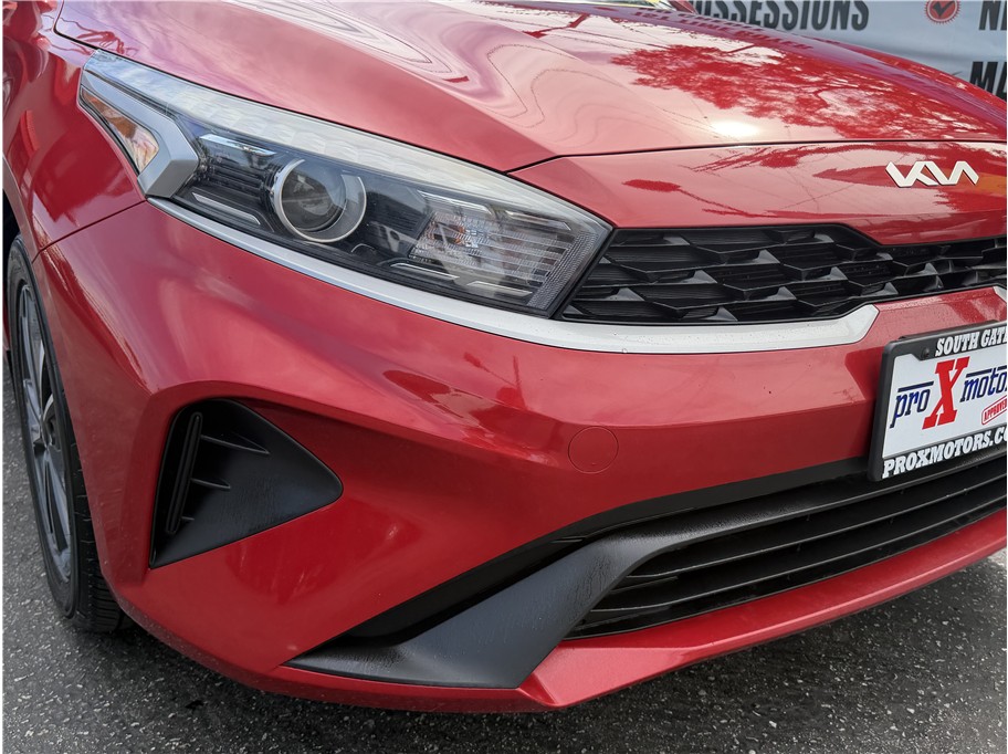2024 Kia Forte LXS - Photo 40