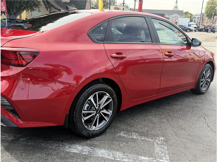 2024 Kia Forte LXS - Photo 46