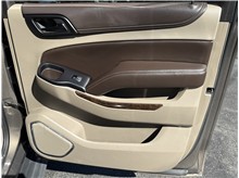 Vehicle Thumb #26