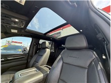 Vehicle Thumb #20