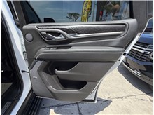 Vehicle Thumb #29