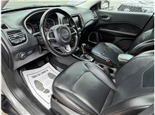 Vehicle Thumb #17