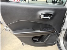 Vehicle Thumb #20