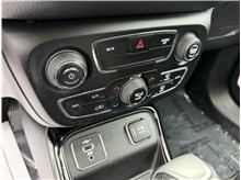 Vehicle Thumb #44
