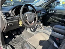 Vehicle Thumb #16