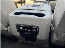 Vehicle Thumb #37
