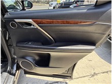 Vehicle Thumb #26