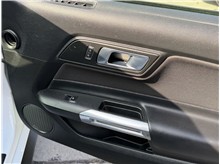 Vehicle Thumb #21