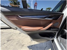 Vehicle Thumb #20