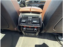 Vehicle Thumb #28
