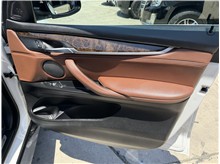Vehicle Thumb #30