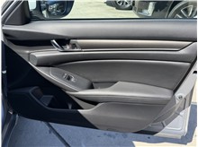 Vehicle Thumb #27