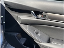 Vehicle Thumb #28