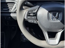 Vehicle Thumb #33