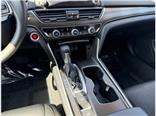 Vehicle Thumb #38