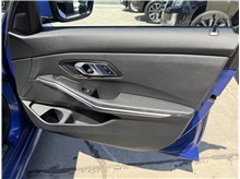 Vehicle Thumb #29