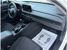 Vehicle Thumb #32