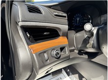 Vehicle Thumb #37