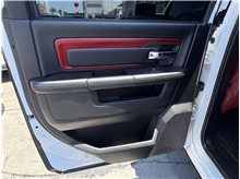 Vehicle Thumb #20