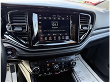 Vehicle Thumb #46