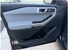 Vehicle Thumb #16