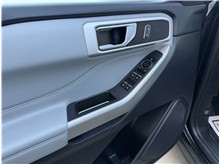 Vehicle Thumb #17