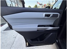 Vehicle Thumb #21
