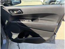 Vehicle Thumb #33
