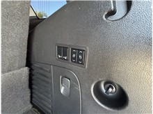 Vehicle Thumb #27