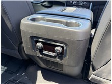 Vehicle Thumb #33
