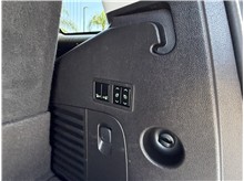Vehicle Thumb #27