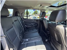 Vehicle Thumb #31