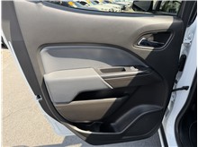 Vehicle Thumb #20