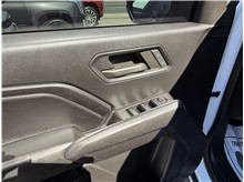 Vehicle Thumb #17