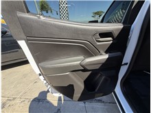 Vehicle Thumb #21