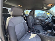 Vehicle Thumb #32