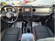 Vehicle Thumb #28
