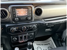 Vehicle Thumb #33