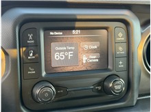 Vehicle Thumb #41