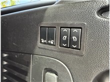 Vehicle Thumb #27