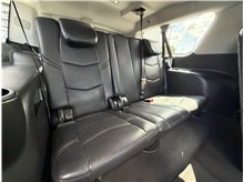 Vehicle Thumb #32