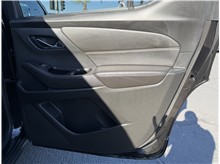 Vehicle Thumb #26