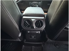 Vehicle Thumb #24