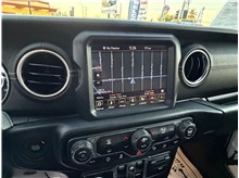 Vehicle Thumb #38