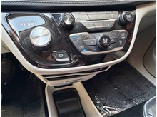 Vehicle Thumb #38