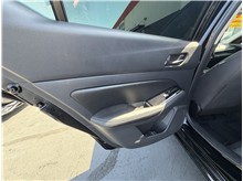 Vehicle Thumb #17