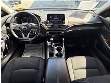 Vehicle Thumb #23