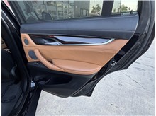 Vehicle Thumb #26
